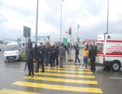Hasta Taşıyan Ambulans Kaza Yaptı: 2 Yaralı