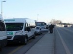 Minibüsçüler Yalova'da Yol Kapattı Haberi