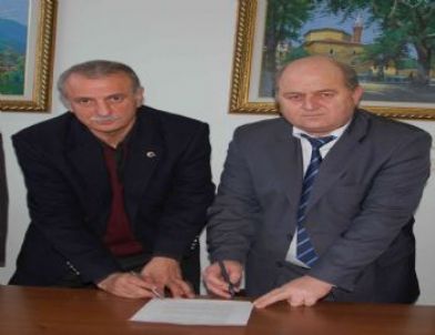 Ziyarette Protokol İmzalandı