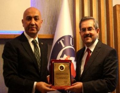 10 Milyon Türk, İnterneti Okey Oynamak İçin Kullanıyor