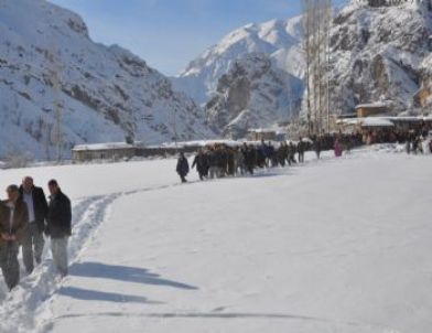 Mehmetçik'ten Hasta Kurtarma Operasyonu