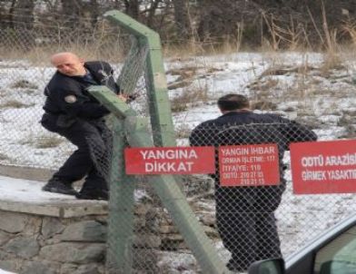 Polisten Kaçan Hırsızlık Zanlıları Odtü’ye Sığındı