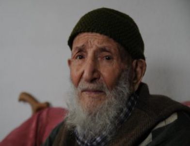 124 yaşındaki Mehmet Dede Guinnes’e hazır