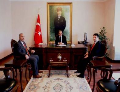 Kiad Başkanı Şarkbay, Vali Tapsız'a Ziyarette Bulundu