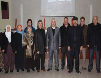 Ressam Uluğ Yeni Sergisiyle Sanatseverlerle Buluştu