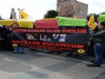 İHSAN NERGIZ - Bdp Antalya İl Teşkilatı Üyeleri, Paris’te Öldürülenler İçin Yürüdü