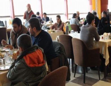 Eminevim Müşterileri İle Kahvaltıda Buluştu