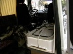 KARAVAN - Osmaniye'de Karavan Olarak Dizayn Edilen Minibüsün Gizli Bölmelerinde 10 Bin Paket Kaçak Sigara Ele Geçirildi