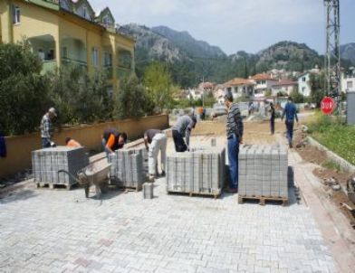 Beldibi’nde Altyapı Çalışmaları Sürüyor