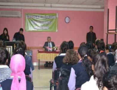 Birecik'te “öğretmenim Olur Musun” Semineri