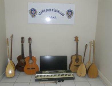 Hırsız Zanlısı Polise Yakalanınca Mankenliğe Özendi