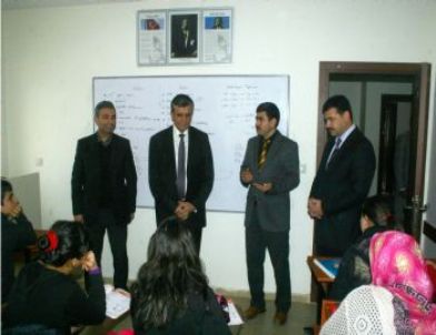 Kaymakam Özefe Etüt Merkezini Gezdi