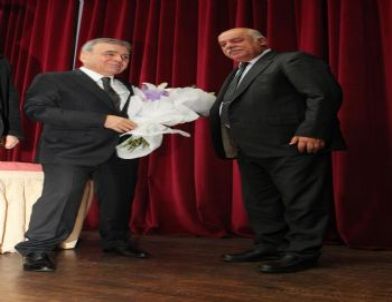 Başkan Kocaoğlu, Tire'de Muhtarlara Bütünşehir'i Anlattı