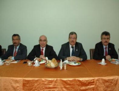 Karaman’da Mhp’li Belediye Başkanları Partiden İstifa Etti