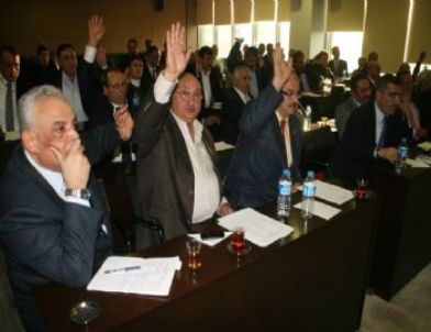 Meclis’te Seçim Gerginliği