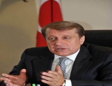 “2013’te Türkiye Yüzde 4’ten Fazla Büyür”