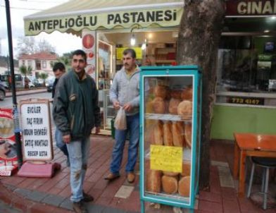 Bayramiç'te Ekmek Ucuzladı