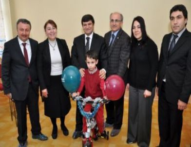 Gümüşhane’de Minik Öğrenciler 10 Bin 597 Adet Pil Topladı