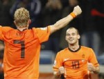 DIRK KUYT - Sneijder Kuyt'ı telefonla aradı ve...