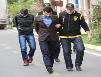 Pkk Tehdidiyle 28 Bin 500 Lira Dolandırdılar