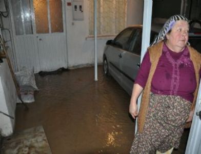Soma'da Yağmur Hayatını Olumsuz Etkiledi
