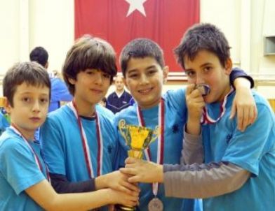 Coşkun Koleji İstanbul’u Temsil Edecek