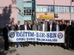BAŞÖRTÜ YASAĞı - Eğitim-Bir-Sen’den Protesto