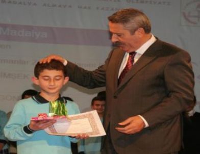 Yamanlar Öğrencilerine Valilik Ödülü
