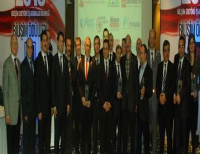 BİSİAD Bilişim Ödülleri Sahiplerini Buldu