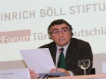 Hasan Cemal, 'Ermeni Soykırımı' Adlı Kitabını İlk Defa Tanıttı