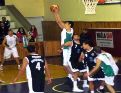 Ormanspor Kuşadası’nı Farklı Yendi 78-65