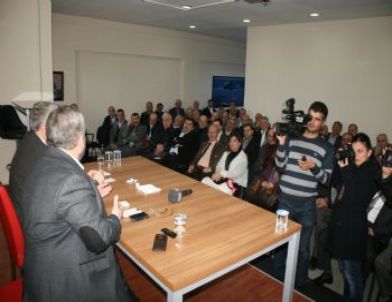 Ak Parti Düzce Milletvekilleri Stk’ları Geziyor