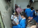 YAKUPLAR - Halı Dokuma Atölyesinde Kitap Okuyorlar