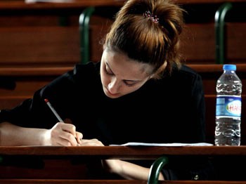 ÖSYM Yabancı Dil Sınavı İçin Örnek Soruları Yayımladı