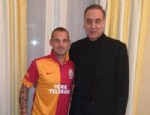 Sneijder Haberi Sosyal Medyayı Salladı