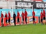 MERSIN - Trabzonspor, Mersin İdman Yurdu Maçı Hazırlıklarına Moralsiz Başladı