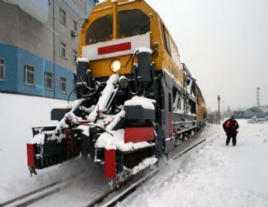 7 kilometre trenin peşinden koştu