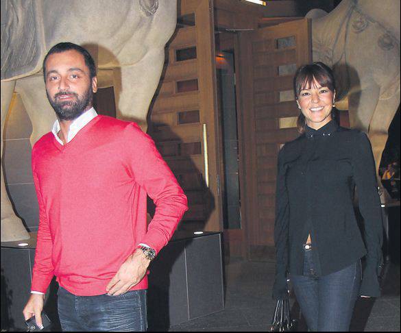 Bengü Sonunda Pes Etti!