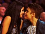 SELENA GOMEZ - Bieber Selena'yı Özlediğini İtiraf Etti