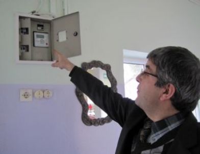 Buzdolabını Serin Yere Kurdu Elektrik Sarfiyatı Yarı Yarıya Azaldı
