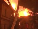 GALATASARAY ÜNIVERSITESI - G.Saray Üniversitesi'nde yangın.. İlk şüphe elektrik kontağı