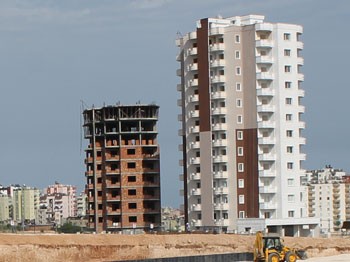 Erkeklerin mi yoksa kadınların mı daha çok evi var?