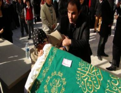 'kardeşini Öldürdüm, Gel Cesedini Al'