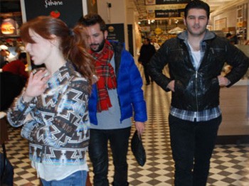 Selen'den Gazetecilere Fırça