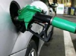 Benzine yılın ilk zammı!