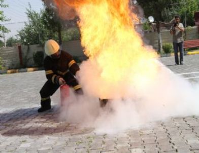 Bismil’de Bir Yıl İçinde 271 Yangın Meydana Geldi