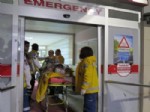 Ambulans İle Tır Çarpıştı: 3 Yaralı