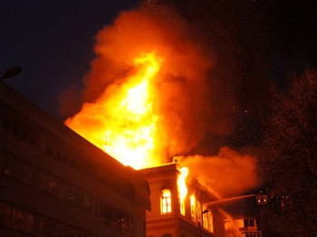 İstanbul Mega Center'da yangın!