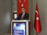 Kütahya'da 'güvenli İnternet ve Teklonoji Bağımlılığı' Konferansı