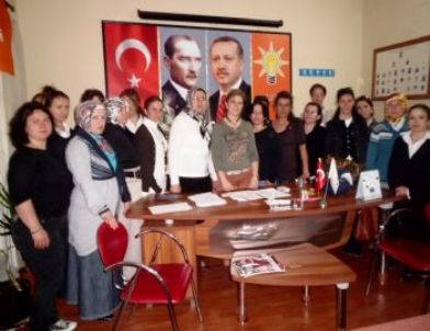 Ayvalık’ta Ak Kadınlardan Sosyal İcraat Değerlendirmesi
